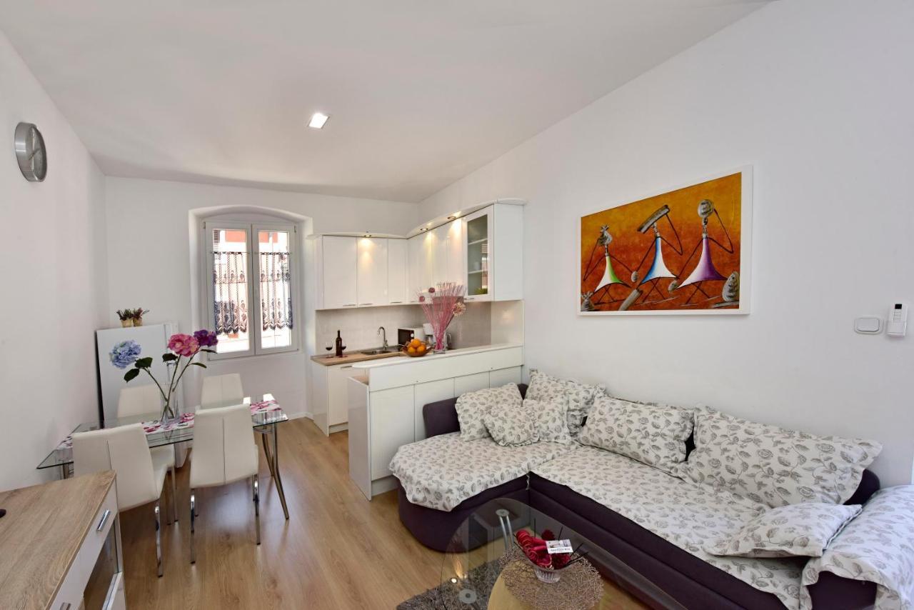 Premium Aria Apartment